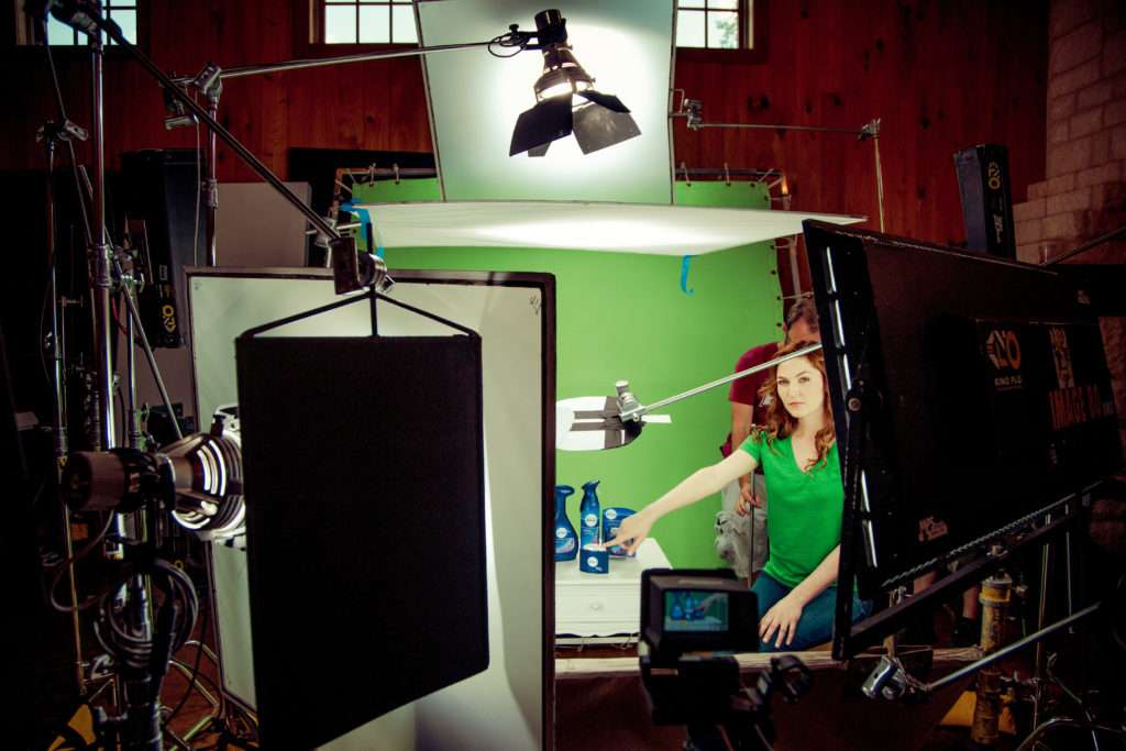 Rent green screen Munich cheap Looking to rent green screen space in Munich on a budget? Lanizmedia offers affordable rates with excellent equipment and studio support.