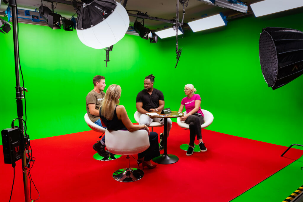 Videocast und Talkshow-Produktion im Studio München – LANIZMEDIA Podcast- und Greenscreen-Studio
