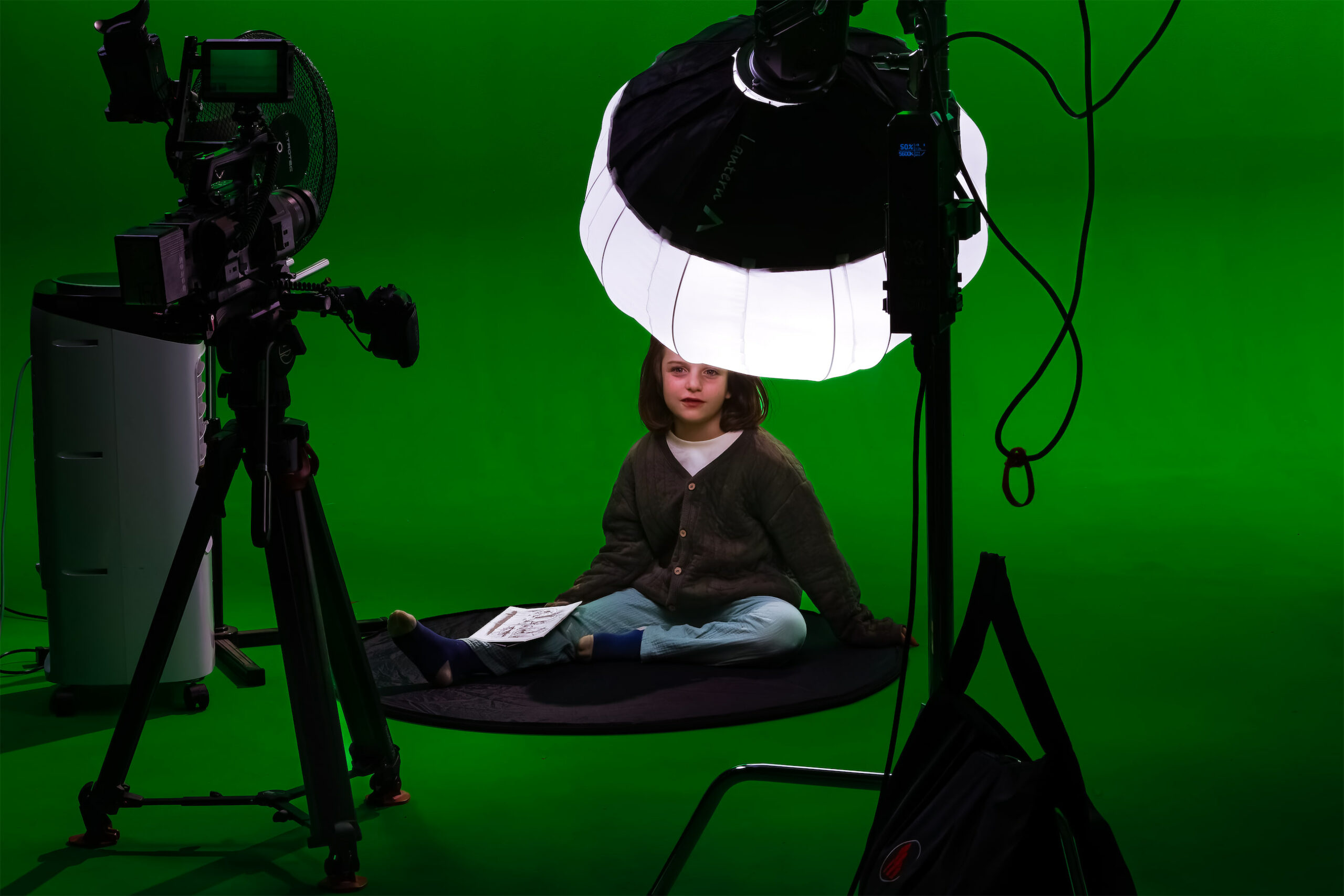 Greenscreen Erleben Sie die grenzenlosen Möglichkeiten unseres professionellen Greenscreen-Studios. Perfekt ausgestattet für Ihre kreativen Projekte