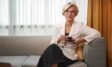 Podcasts gehören heute zu den effektivsten Kommunikationskanälen im digitalen Marketing. Unternehmen nutzen Podcasts, um: Markenbekanntheit zu steigern Vertrauen und Expertise aufzubauen Kunden langfristig zu binden Recruiting und Employer Branding zu stärken Wissen und Inhalte emotional zu transportieren SEO-Reichweite über Google & Bing zu erhöhen