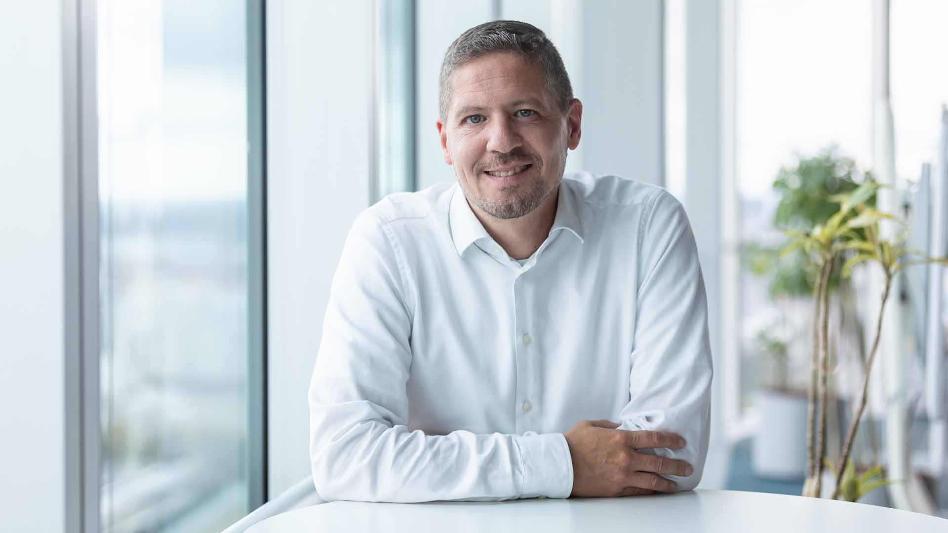 Interview Film Aufnahme mit cinematic Look und professioneller Kameraführung