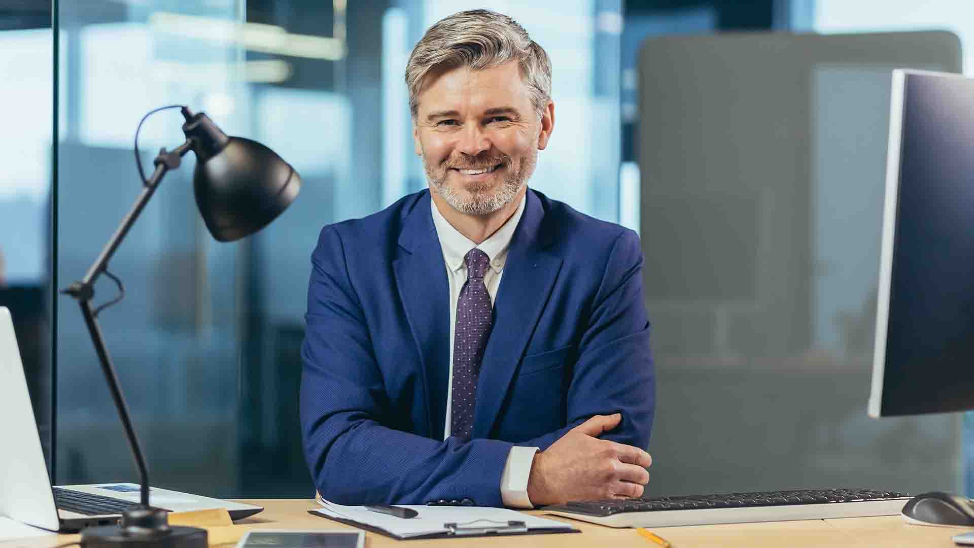 Corporate Videos München. LANIZMEDIA GMBH erstellt authentische Unternehmensfilme & Interviews. Steigern Sie Ihre Sichtbarkeit mit Profi-Content.