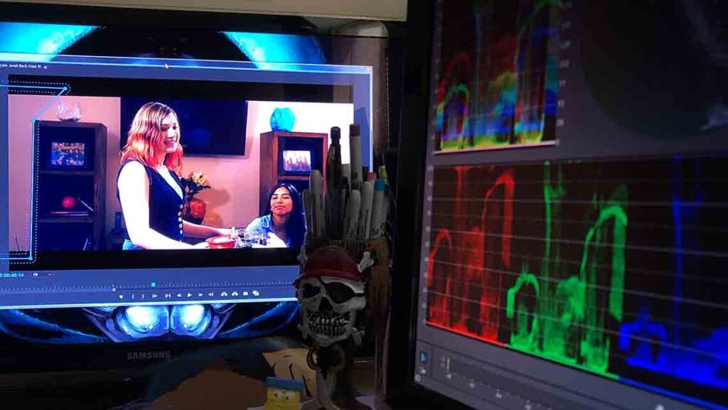 Post-production Munich – color grading and editing on monitors at LANIZMEDIA