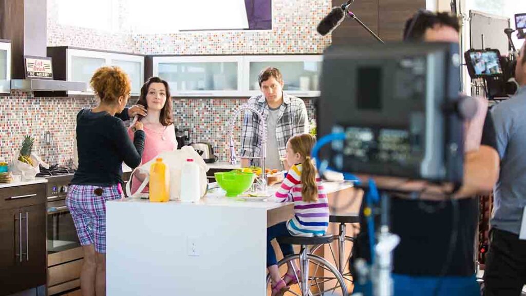 Greenscreen Studio für YouTube München: Erklärvideo-Produktion im Studio